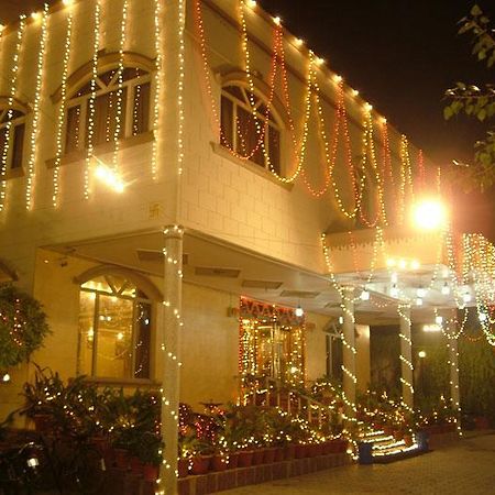 מטורה Hotel Sheetal Regency,Near Janambhumi מראה חיצוני תמונה