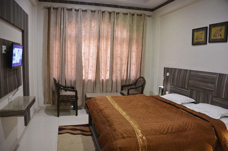 מטורה Hotel Sheetal Regency,Near Janambhumi מראה חיצוני תמונה