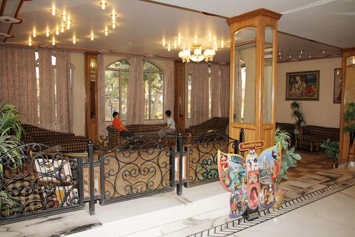 מטורה Hotel Sheetal Regency,Near Janambhumi מראה חיצוני תמונה
