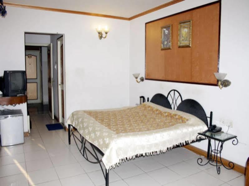 מטורה Hotel Sheetal Regency,Near Janambhumi מראה חיצוני תמונה